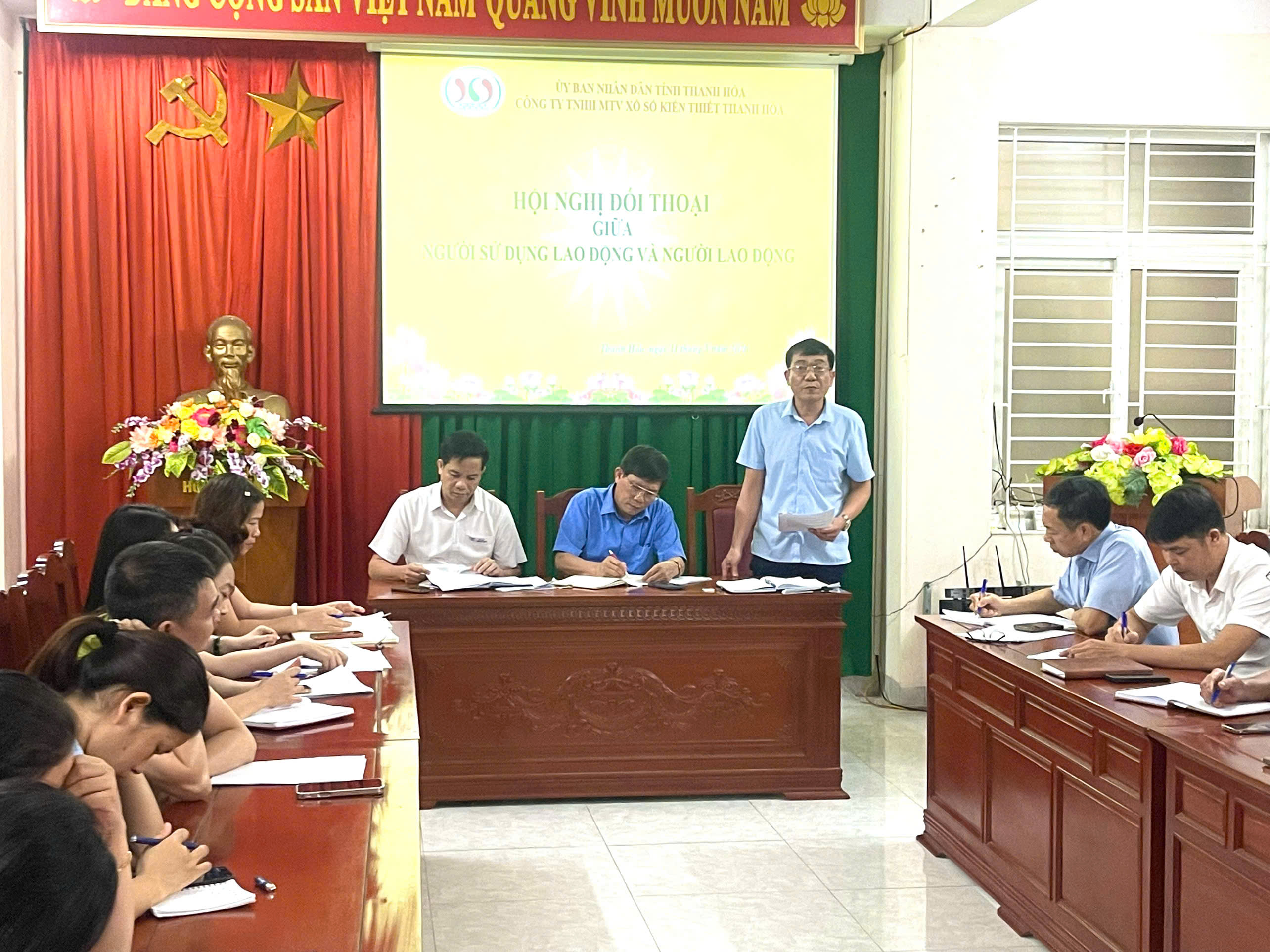 Ngày 11/08/2026 Công ty TNHH MTV Xổ số kiến thiết Thanh Hóa tổ chức hội nghị đối thoại giữa người sử dụng lao động và người lao động.